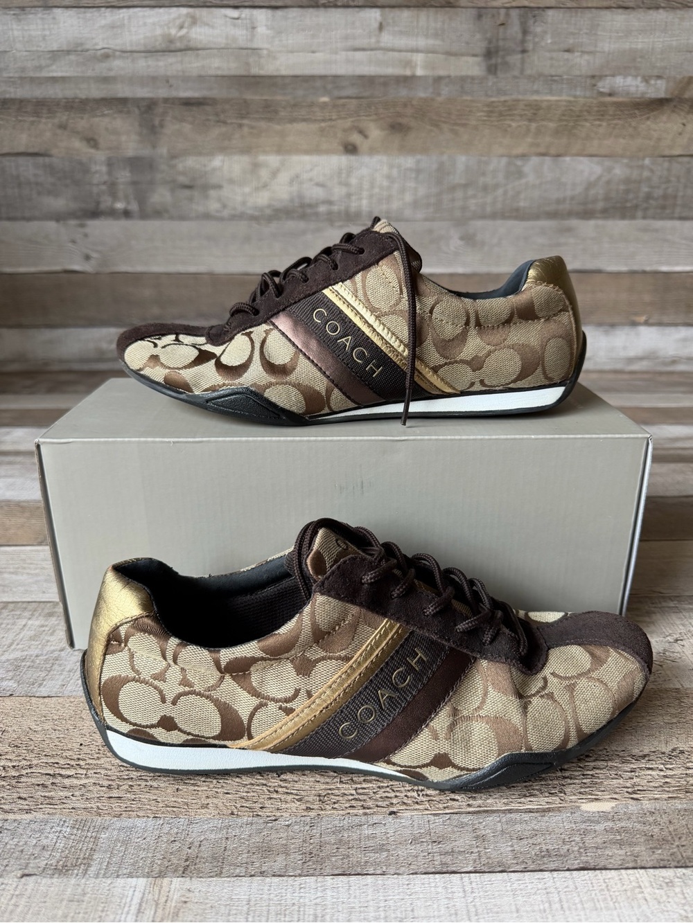Coach Signature Logo Fashion Sneakers Brown Gold Canvas Lace-Up Women's Size 9M